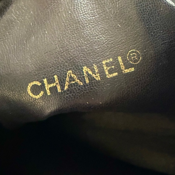 Vintage Chanel Caviar Navy Blue 24k Gold plated hardware Drawstring Bucket Bag - Picture 13 of 14